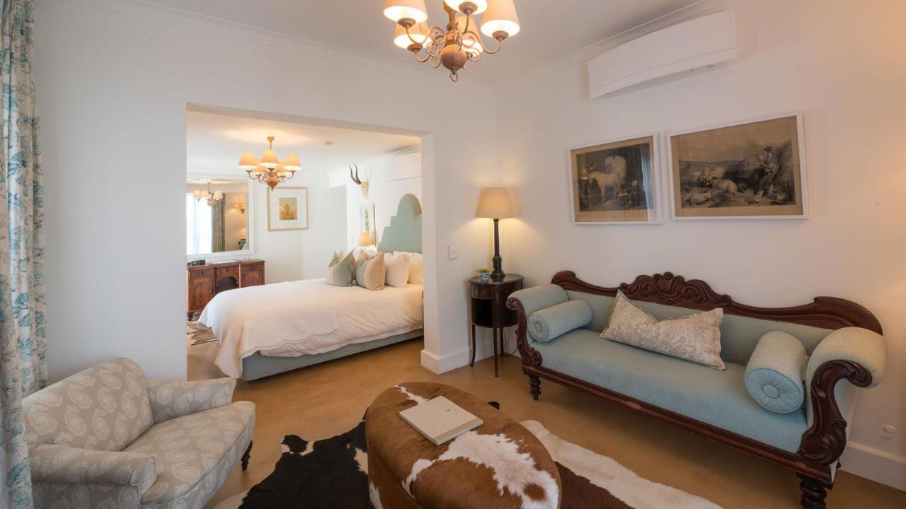 Drostdy Hotel Graaff-Reinet Eksteriør bilde A suite at the Cape Heritage