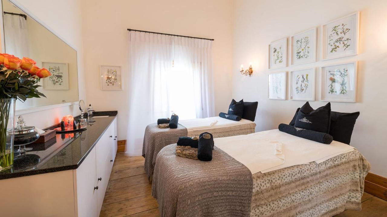 Drostdy Hotel Graaff-Reinet Eksteriør bilde The Spa at The Oyster Box