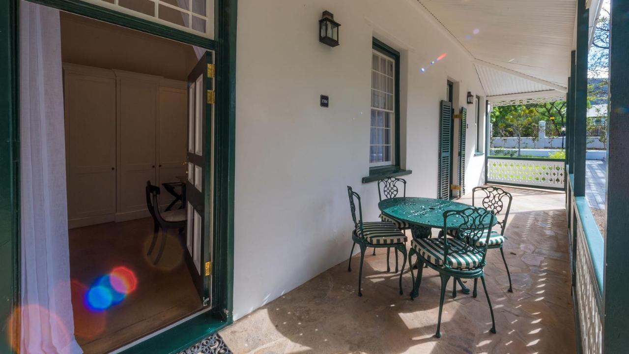 Drostdy Hotel Graaff-Reinet Eksteriør bilde Verandah of the house